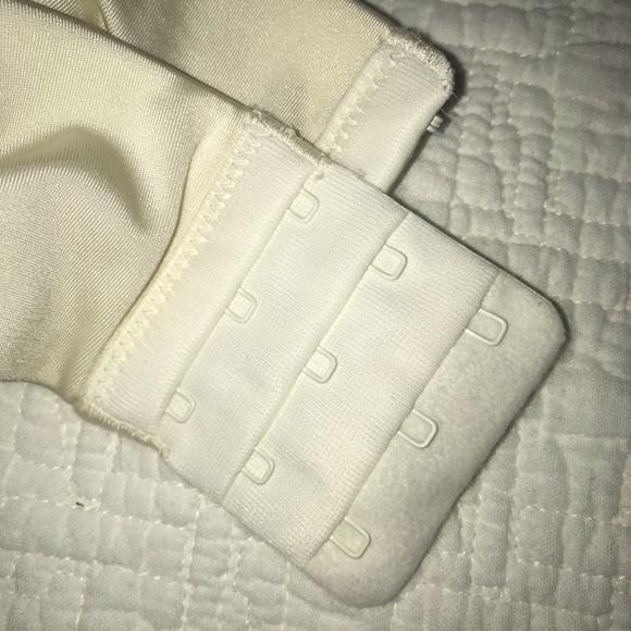 This Is Not A Bra Convertible Strapless Undwerwire - Picture 5 of 8